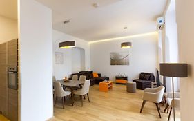 Debo Apartments Naehe Westbahnhof - Contactless Check In